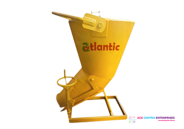 CONCRETE BUCKET - BANANA SHAPE